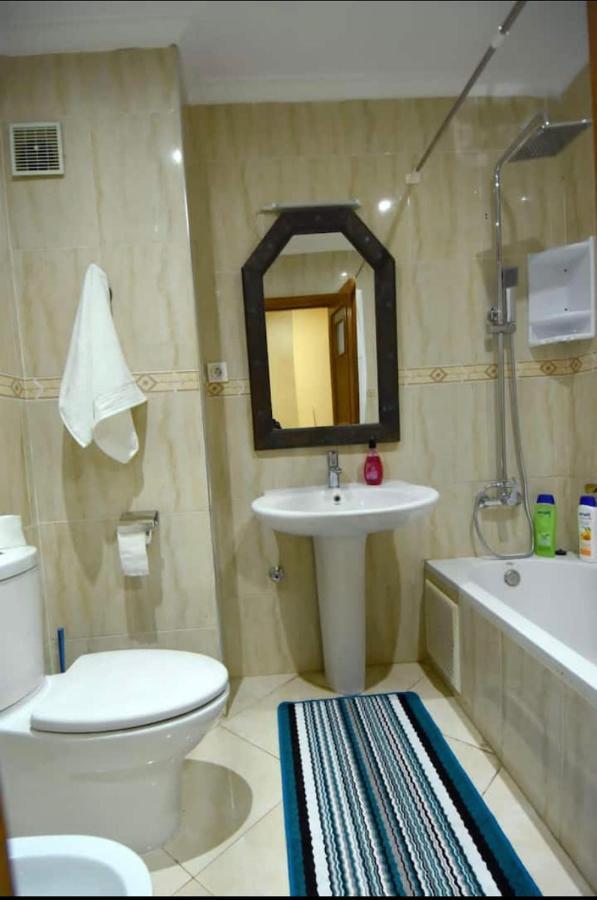 Appartement Elegant Et Climatise Au Centre Avec Terrasse - Proche Plage Et Attractions ! Танжер Экстерьер фото